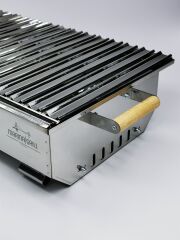 Marina Grill M Kömürlü Portatif Mangal – 35×50 cm Pişirme Alanı • 430 Krom Gövde • Ahşap Kulplu
