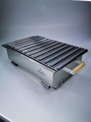 Marina Grill M Kömürlü Portatif Mangal – 35×50 cm Pişirme Alanı • 430 Krom Gövde • Ahşap Kulplu